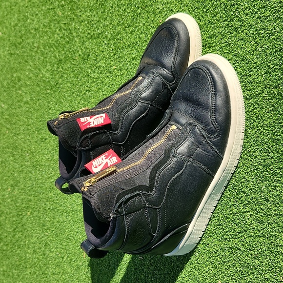 Nike Air Jordan 1 High Zip Women's 6 US Black Leather Gold Zipper Womens - Picture 3 of 9